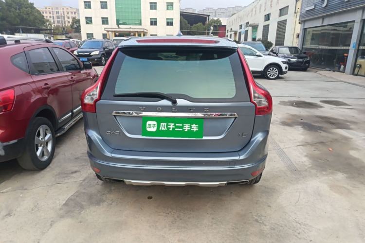 Used Volvo XC60 2017 T5 AWD Smart Version
