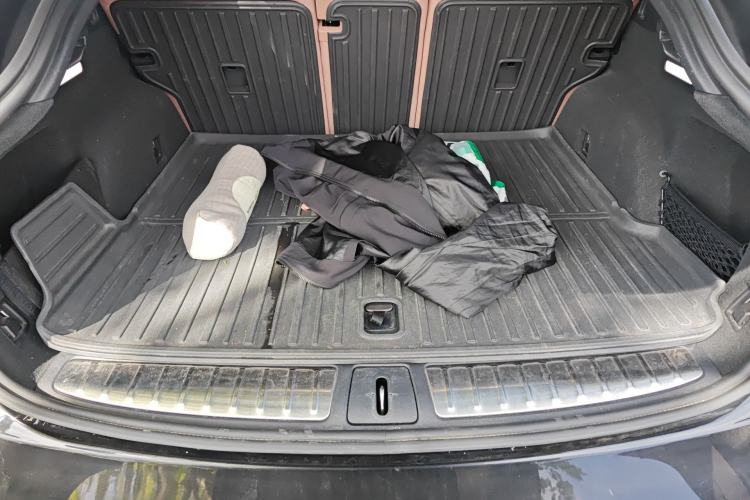 Used Nio EC6 2023 75 kWh Trunk