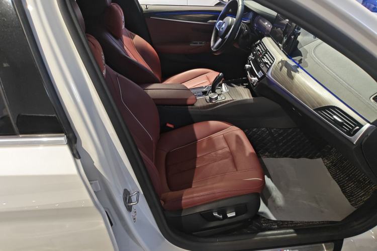 Used BMW 5 Series 2022 Restyled 530Li Leading Edition M Sport Package
