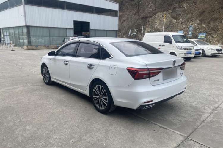 Used Roewe i6 2020 PLUS 1.6L CVT 4G Connected Glory Flagship Edition