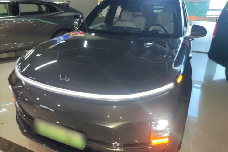 Used Li Auto L8 2024 Pro Model Front