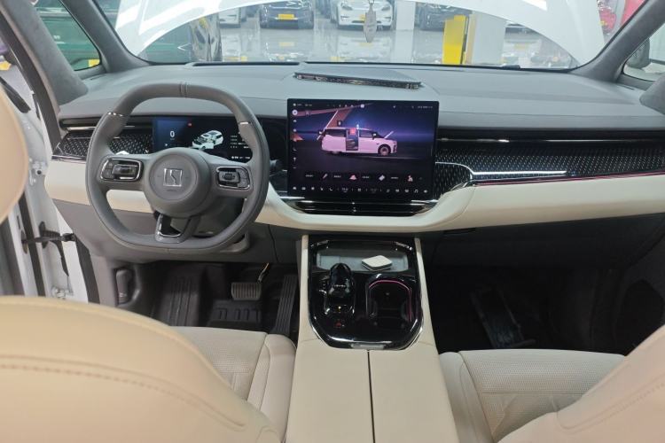 Used Zeekr 009 2024 7-Seater Walk-Through Version Four-Wheel Drive 108 kWh
