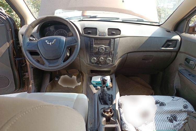 Used Wuling Hongguang 2014 1.2L S Standard Version China IV Standard