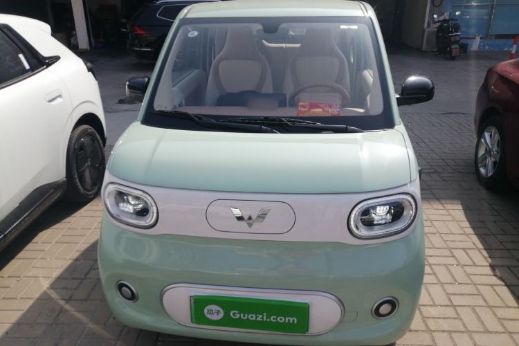 Used Wuling Hongguang MINIEV 2024 3rd Generation 215km Youth Edition Front