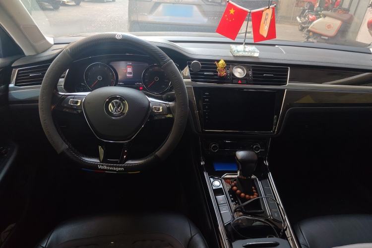 Used Volkswagen Phideon 2018 Revised Version 380TSI Two-Wheel Drive Business Edition