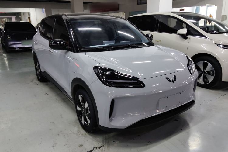 Used Wuling Bingo PLUS 2024 330 km Range Five-Seater Version
