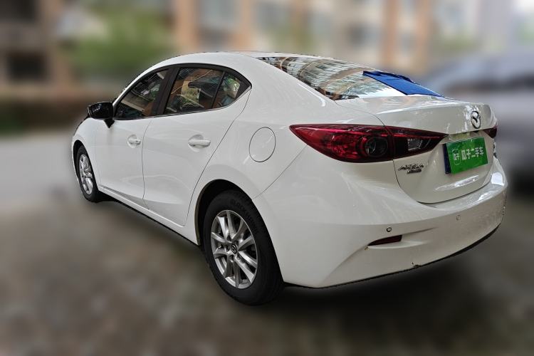 Used Mazda 3 Axela 2016 Sedan 1.5L Automatic Comfort Model