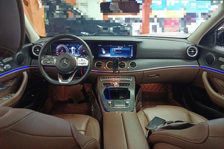 Used Mercedes-Benz E-Class 2019 Restyled E 300 L Sporty and Stylish Edition Center Console