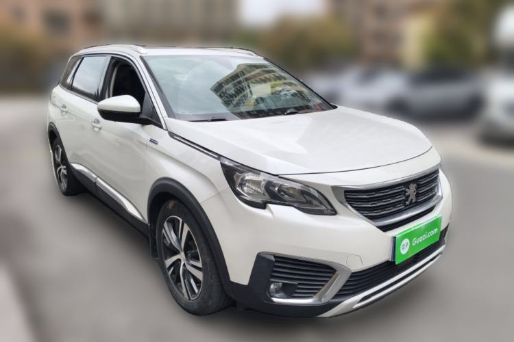 Used Peugeot 5008 2019 350THP 5-seat Elite Edition Front Right 45 Deg