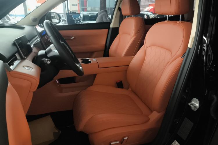 Used Landian E5 PLUS 2026 Model 165km Long-Range First-Adoption Version Ultra 5-seater
