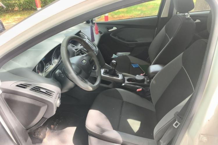 Used Ford Focus 2012 Hatchback 1.6L Manual Comfort Model
