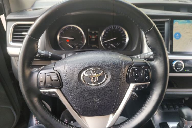 Used Toyota Highlander 2018 2.0T Four-Wheel Drive Prestige Version 7 Seats China VI Standard Steering Wheel