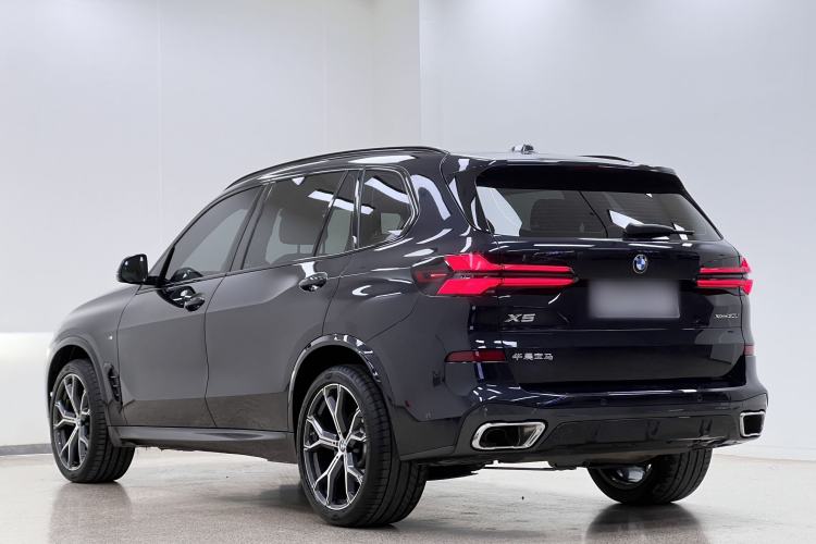 Used BMW X5 2023 xDrive 30Li Luxury M Sport Night Edition Package
