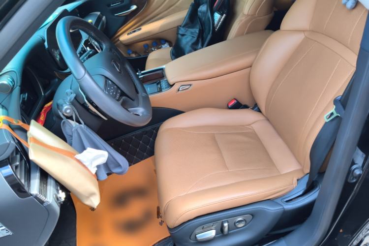 Used Lexus LS 2021 500h Excellence Edition
