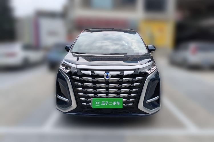 Used Denza D9 2024 DM-i 1050 Luxury Model
