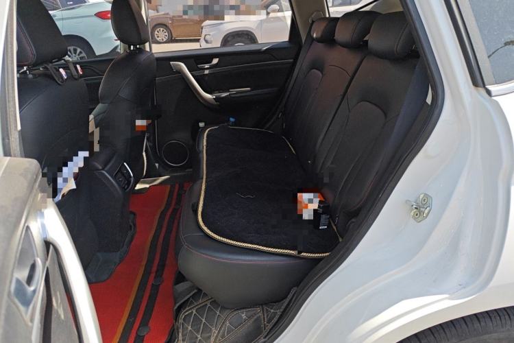 Used Haval M6 2019 1.5T Manual Two-Wheel Drive Elite Version China V Standard
