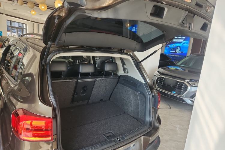 Used Volkswagen Tiguan L 2015 1.8TSI Automatic Two-Wheel Drive Trend Edition