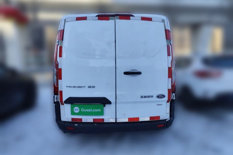 Used Ford Transit 2017 2.0T Diesel Van Short Wheelbase Low Roof China V Standard
