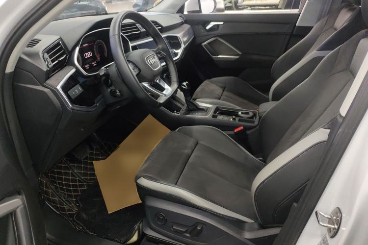 Used Audi Q3 2023 35 TFSI Fashion Dynamic Model (1.4T) Left Front Seat