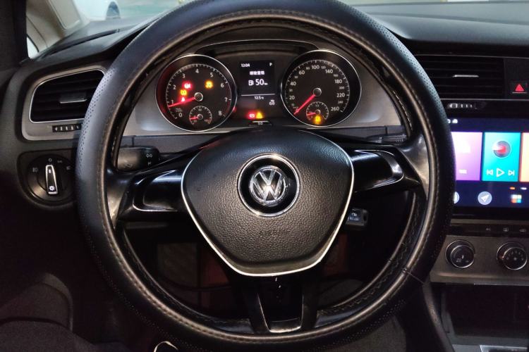 Used Volkswagen Golf 2014 1.4TSI Automatic Comfort Model
