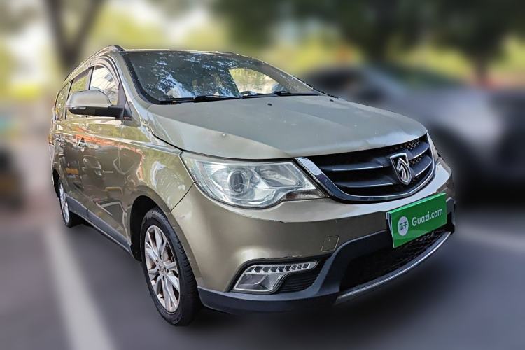 Used Baojun 730 2014 1.5L manual Comfort ESP version 7 seats