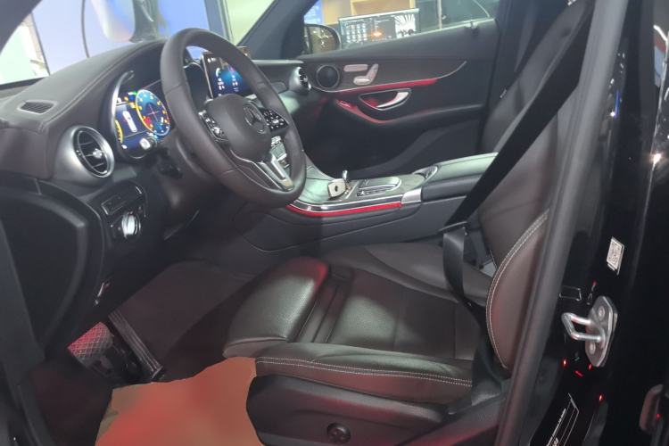 Used Mercedes-Benz GLC 2022 Refreshed GLC 300 L 4MATIC Dynamic Edition Prestige Version Left Front Seat