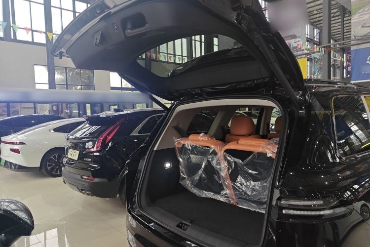 Used Leapmotor C16 2026 All-Electric 630 LiDAR Version 6-Seater
