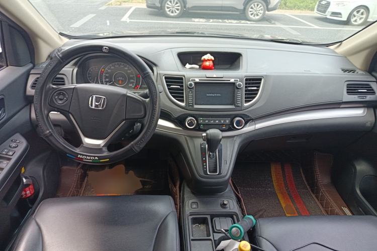 Used Honda CR-V 2016 2.0L two-wheel drive Urban Edition Center Console