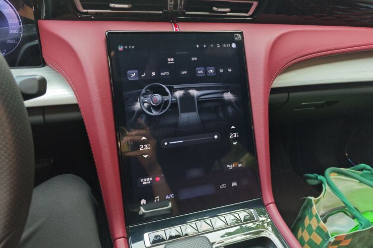 Used Hongqi H5 2025 2.0T Automatic Xuan Ying Edition Audio And AC Panel