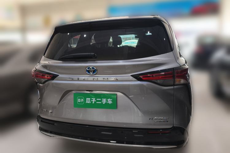Used Toyota SIENNA 2021 2.5L Hybrid Platinum Edition Rear