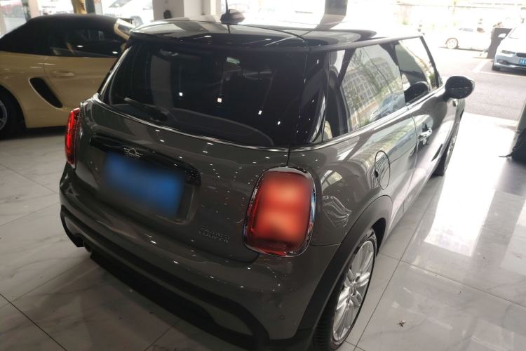 Used MINI 2022 Updated 1.5T COOPER Classic Edition Rear Right 45 Deg