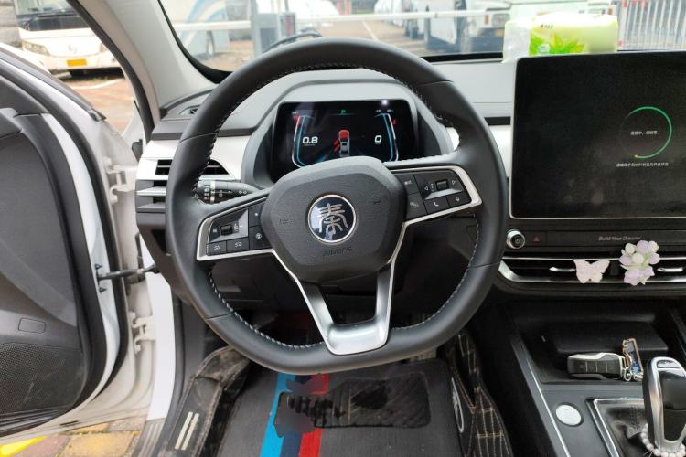 Used BYD Qin Pro 2018 1.5TI Automatic Smart Connect Luxe Model
