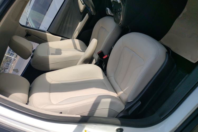 Used ORA iQ 2018 Smart Connectivity Model
