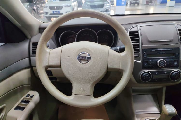Used Nissan Sylphy 2016 Classic 1.6XE Manual Leading Edition Steering Wheel