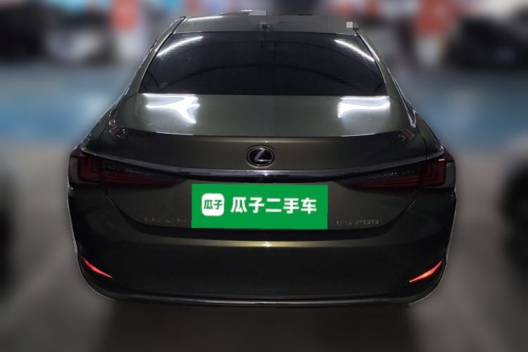 Used Lexus ES 2020 200 Excellence Edition Rear