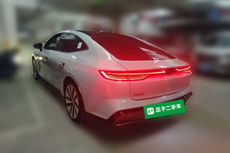 Used Geely Galaxy E8 2024 665 km Range Rear-Drive Starship Long-Range Version