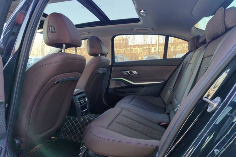 Used BMW i3 2024 eDrive 35 L
