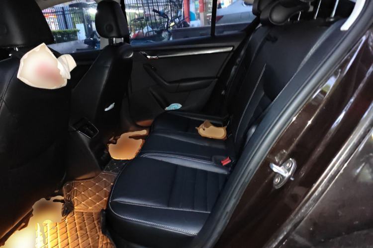 Used Skoda Octavia 2017 1.6L Automatic Smart Drive Edition Left Rear Seat