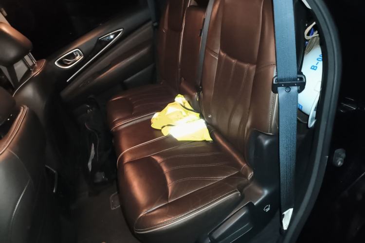 Used Infiniti QX60 2016 2.5 S/C Hybrid Two-Wheel-Drive Excellence Edition China V Standard Interior 4