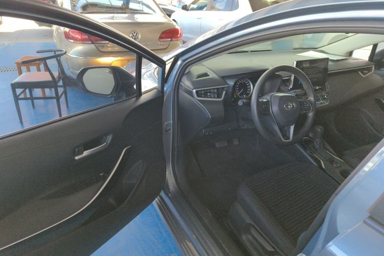 Used Toyota Corolla 2021 Dual-Motor 1.8L E-CVT Elite Edition Driver Seat