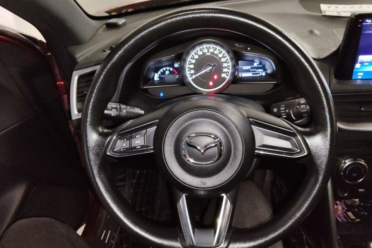 Used Mazda CX-4 2018 2.0L Automatic Two-Wheel Drive Blue Sky Dynamic Version China VI Standard Steering Wheel
