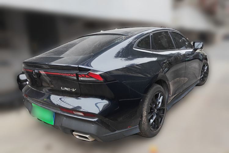 Used Changan UNI-V 2024 1.5T Prestige Edition