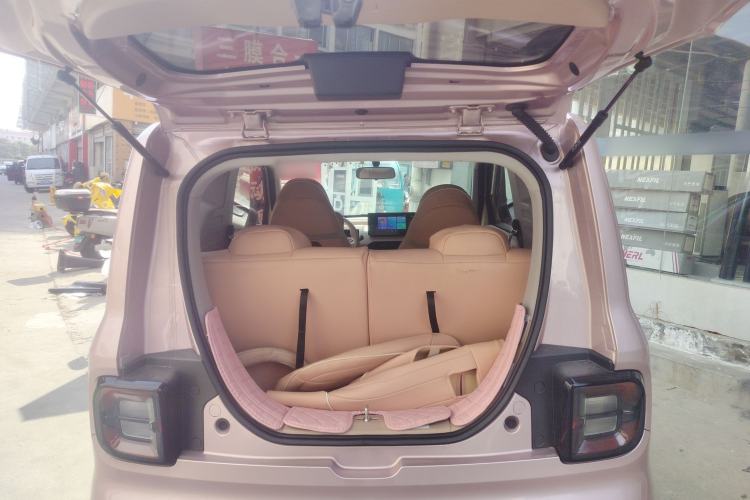 Used Geely Galaxy Panda 2023 Panda Mini 200km Endurance Bear
