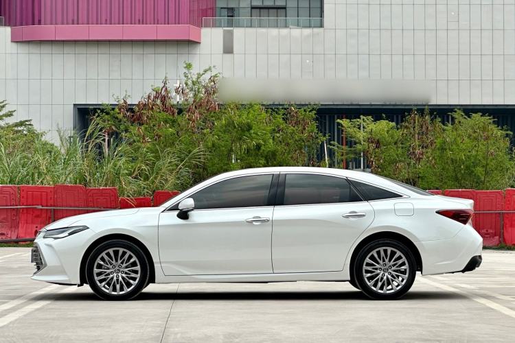 Used Toyota Avalon 2024 2.0L Luxury Edition
