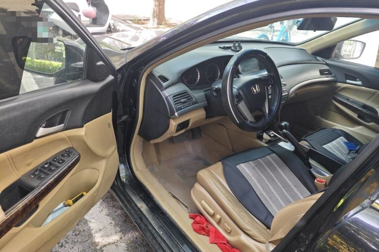 Used Honda Accord 2010 2.0L EX
