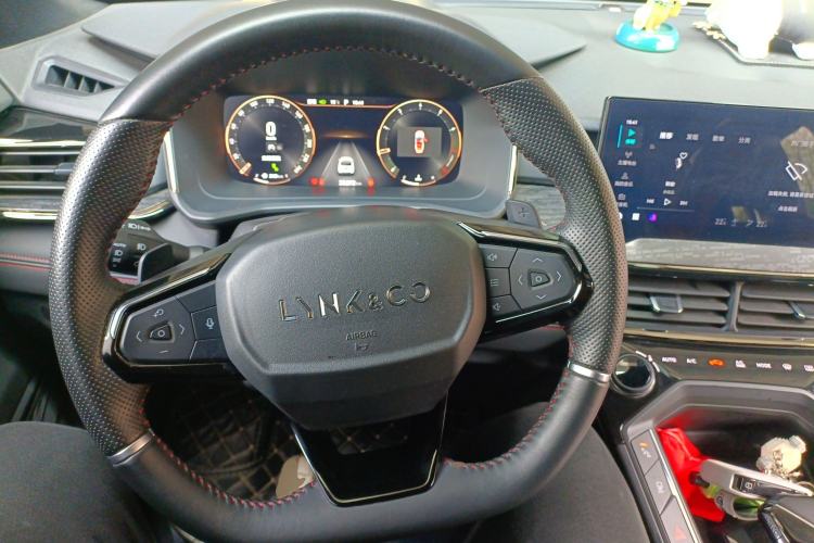 Used Lynk & Co 06 2020 1.5T JinPro model
