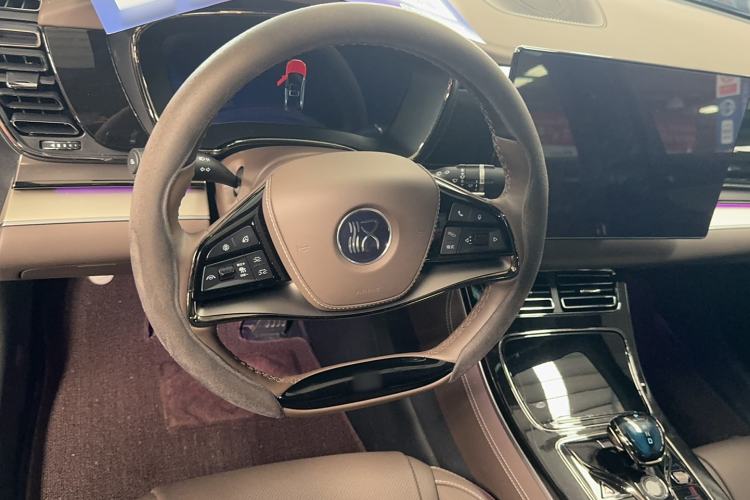 Used BYD Han 2024 EV Glory Edition 605KM Front-Wheel-Drive Premium Model