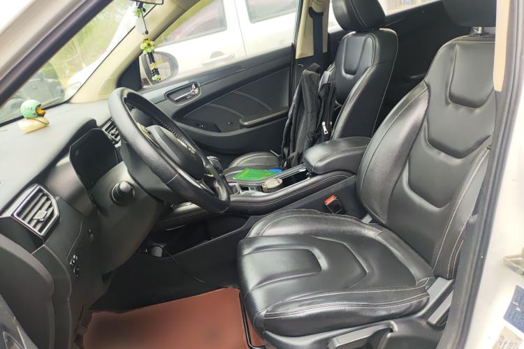 Used Dongfeng Fengon 580 2016 1.5T Manual Luxury Edition Left Front Seat