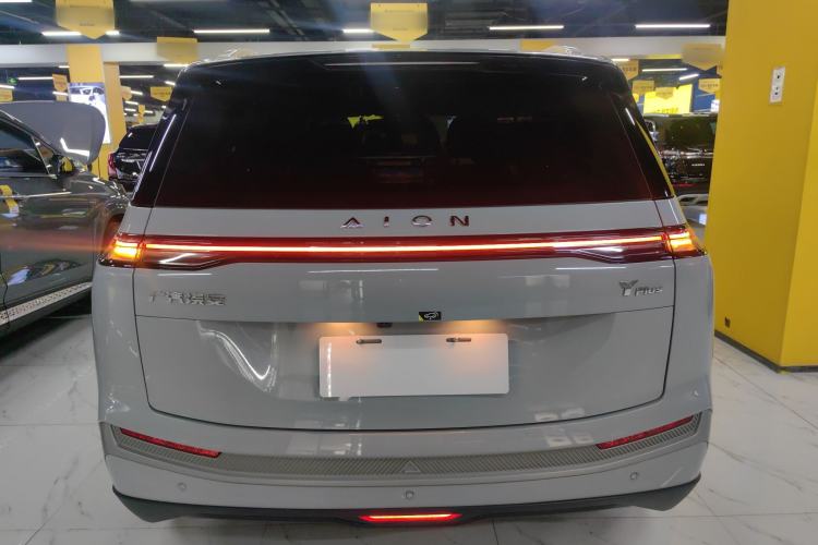 Used AION Y 2024 Younger
