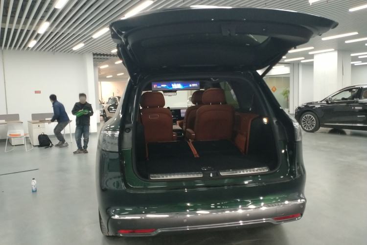 Used Hima AITO M8 2025 Extended-Range Ultra Version 53.4 kWh 6-Seater Edition Trunk